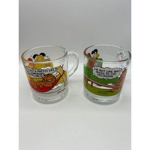 2 VTG McDonalds Garfield Glass Mugs